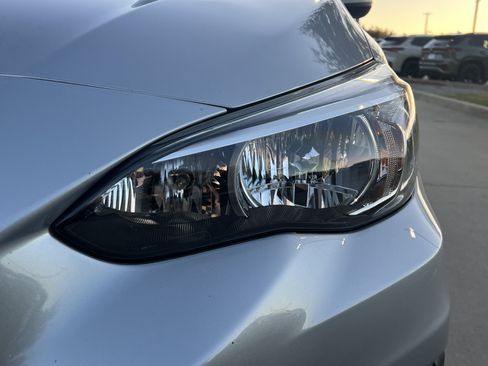 Used 2019 Subaru Crosstrek 2.0i Premium image 6