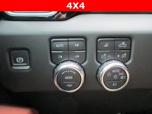 Certified 2025 GMC Sierra 2500 Denali Ultimate image 32