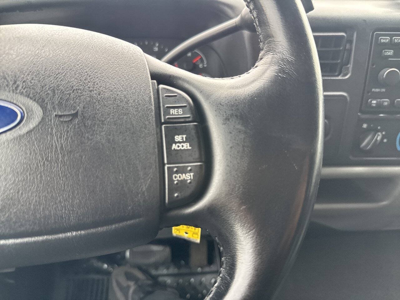 Used 2004 Ford F350 XLT AWD/4WD image 31