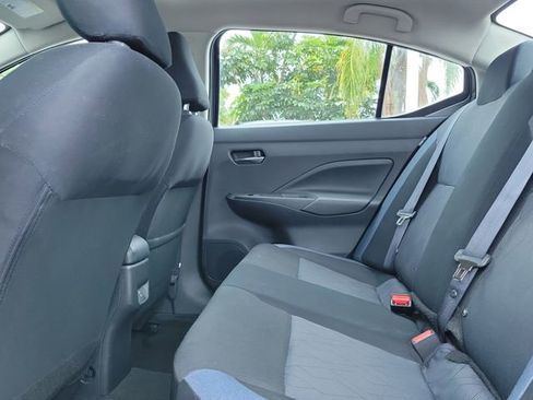 Used 2025 Nissan Versa SV FWD image 9