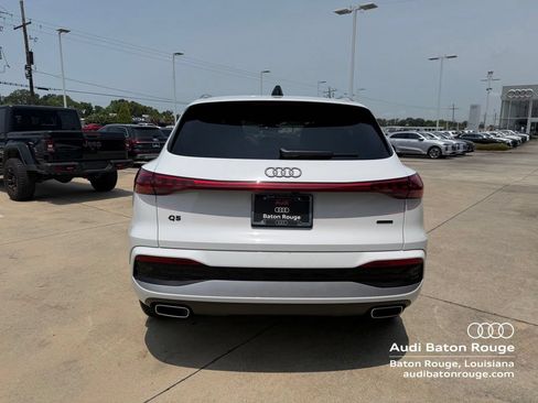 Used 2025 Audi Q5 Premium Plus w/ Premium Plus AWD/4WD image 6