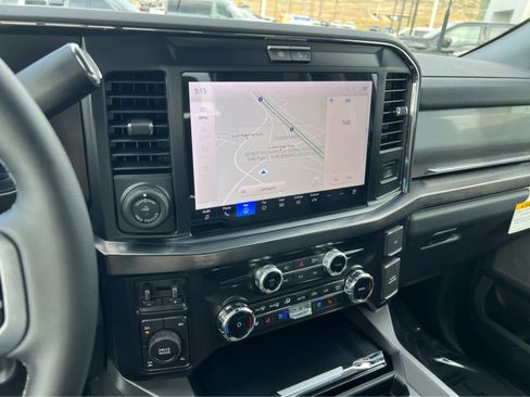 New 2026 Ford F250 Lariat w/ Black Appearance Package image 37