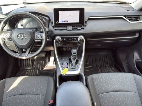 Used 2024 Toyota RAV4 XLE FWD image 6