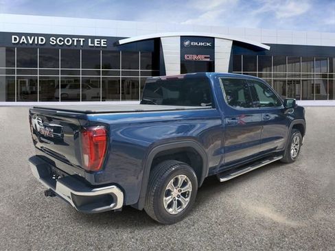 Used 2023 GMC Sierra 1500 SLE image 4