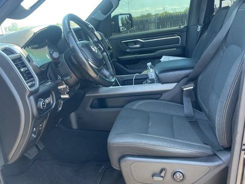 Used 2019 RAM 1500 Big Horn AWD/4WD image 3