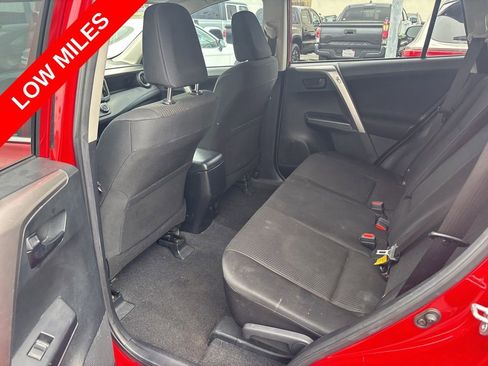 Used 2017 Toyota RAV4 LE FWD image 11