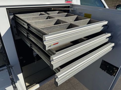 Used 2014 Chevrolet Silverado 3500 W/T image 12