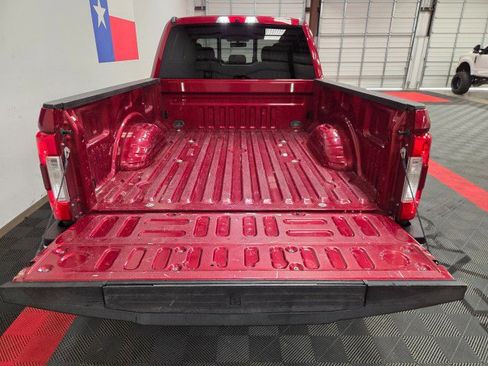 Used 2017 Ford F250 Lariat w/ Lariat Value Package AWD/4WD image 30