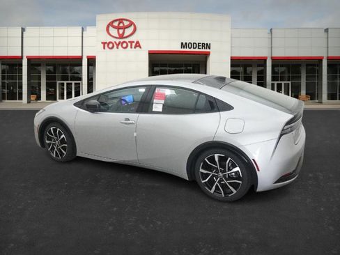 New 2026 Toyota Prius Plug-In Hybrid image 11