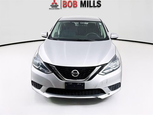 Used 2017 Nissan Sentra SV w/ Electronics Package image 2