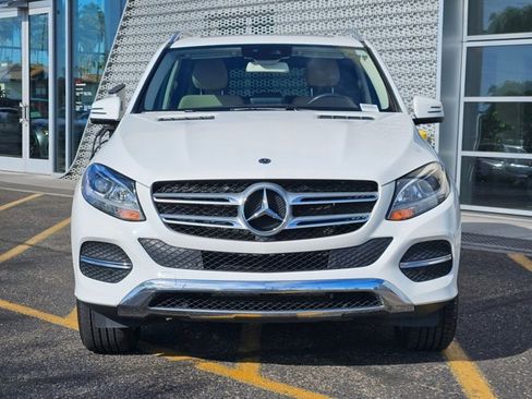 Used 2019 Mercedes-Benz GLE 400 4MATIC image 2
