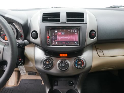 Used 2011 Toyota RAV4 2WD V6 w/ Base V6 Extra Value Pkg image 16