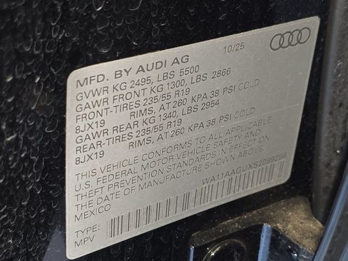 Used 2025 Audi Q5 Premium w/ Convenience Package AWD/4WD image 36