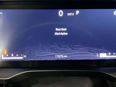 Used 2023 Jeep Grand Cherokee Limited w/ Luxury Tech Group II image 29