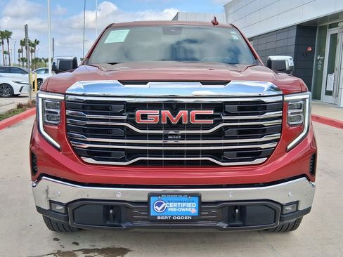 Used 2026 GMC Sierra 1500 SLT AWD/4WD image 2