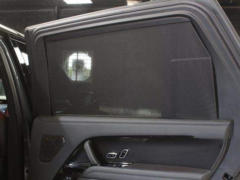 Used 2024 Land Rover Range Rover SV AWD/4WD image 53