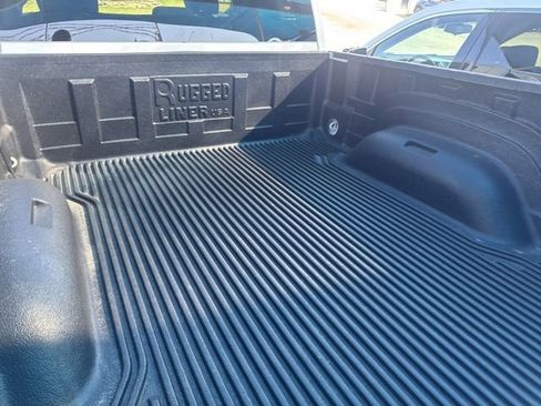 Used 2022 RAM 1500 Classic SLT w/ Trailer Tow Group image 6