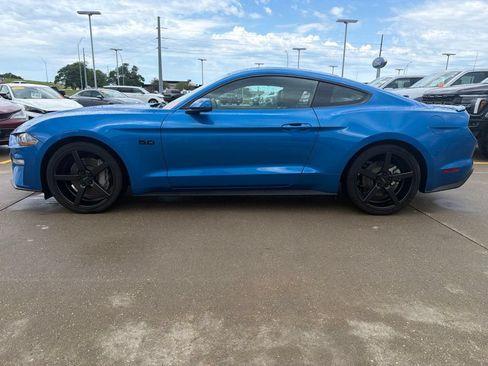 Used 2019 Ford Mustang GT Premium w/ Equipment Group 401A RWD image 13