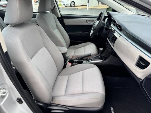Used 2014 Toyota Corolla LE FWD image 20