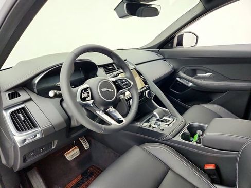 New 2024 Jaguar E-PACE R-Dynamic SE image 21