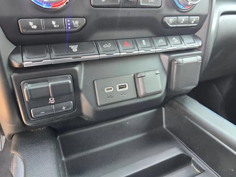 Used 2021 GMC Sierra 2500 AT4 AWD/4WD image 18