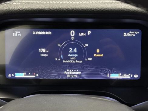 Used 2024 Jeep Grand Cherokee Limited w/ Luxury Tech Group II image 19