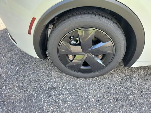New 2026 Toyota Prius LE FWD image 30