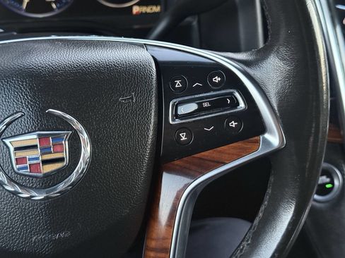 Used 2015 Cadillac Escalade Luxury image 16
