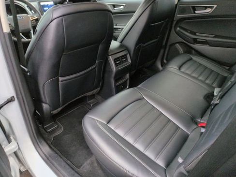 Used 2024 Ford Edge SEL image 25