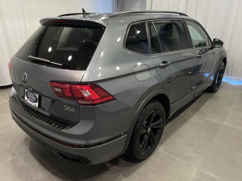 Used 2023 Volkswagen Tiguan SE R-Line AWD/4WD image 6