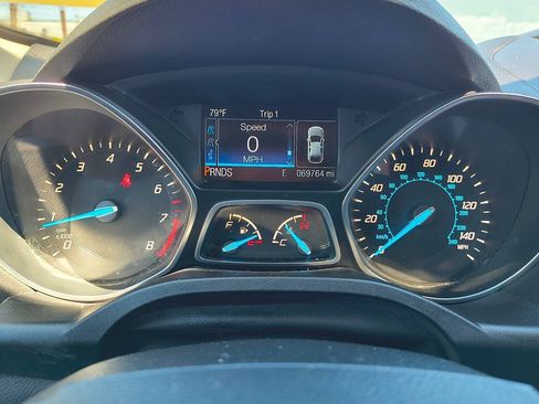 Used 2016 Ford Escape SE w/ SE Cold Weather Package AWD/4WD image 18