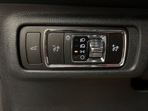 New 2026 Lincoln Corsair Reserve image 24