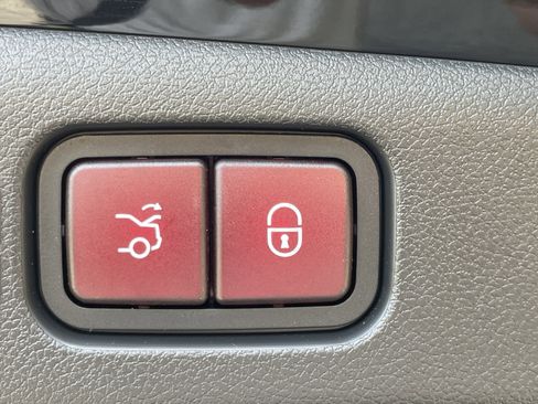 New 2026 Mercedes-Benz E 350 Sedan image 12