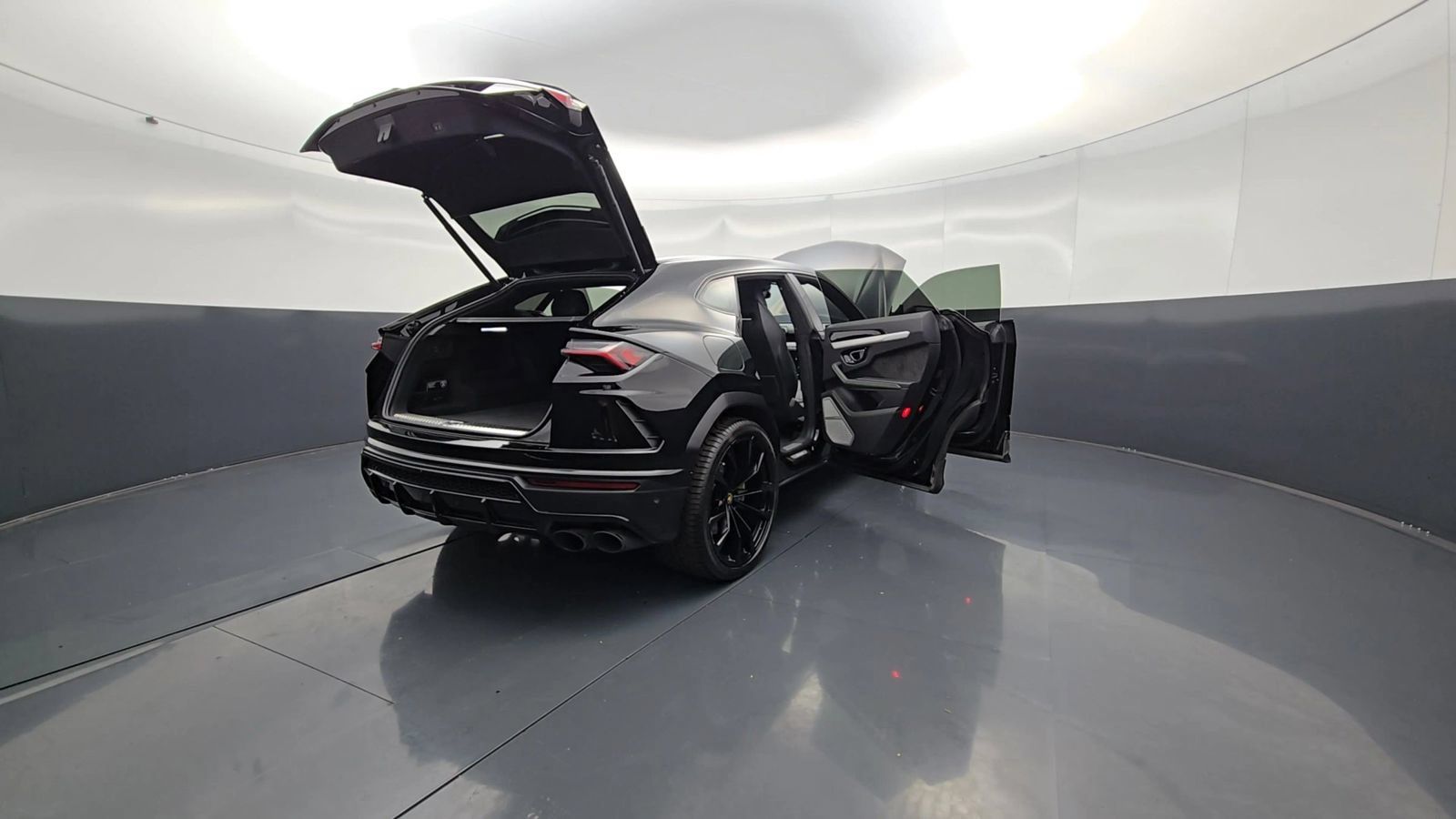 Used 2022 Lamborghini Urus AWD/4WD image 57