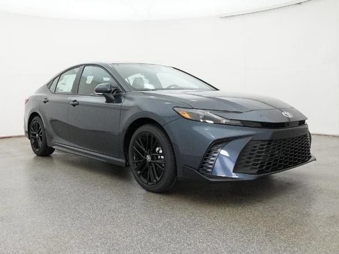 New 2026 Toyota Camry SE image 29