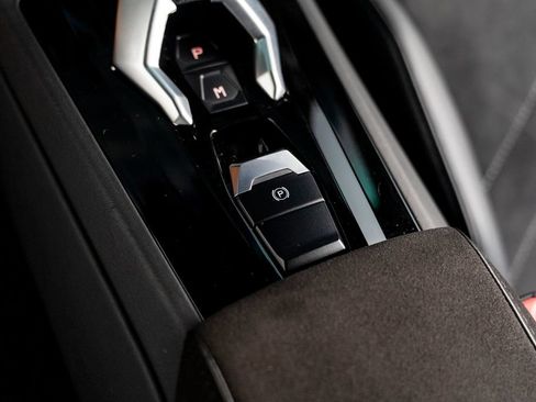 Used 2021 Lamborghini Huracan EVO RWD image 57