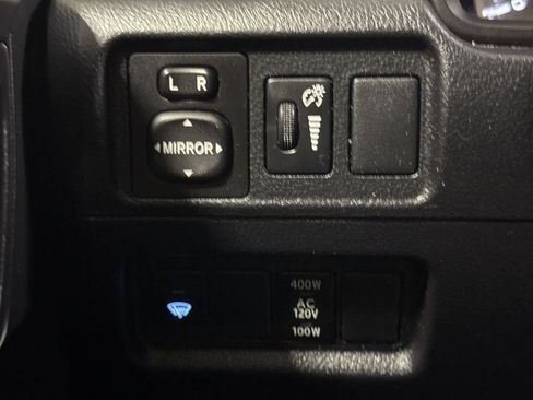 Used 2018 Toyota 4Runner SR5 RWD image 19