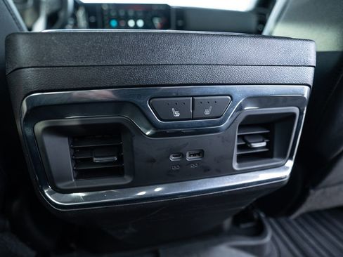 Used 2024 GMC Sierra 1500 SLT image 48