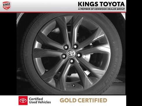 Used 2024 Toyota Sienna XSE w/ XSE Premium Package FWD image 10