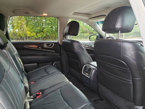 Used 2013 INFINITI JX35 w/ Premium Pkg image 27