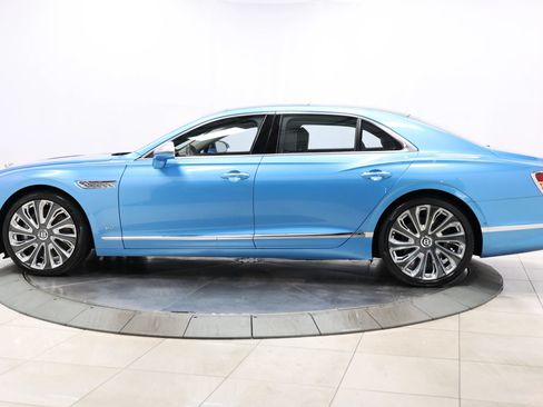 Used 2022 Bentley Flying Spur V8 AWD/4WD image 10