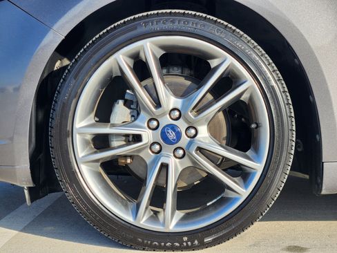 Used 2013 Ford Fusion Titanium w/ Titanium Driver Assist Pkg image 11