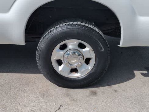 Used 2011 Ford F250 XLT w/ XLT Interior Pkg AWD/4WD image 14