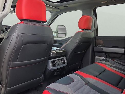 New 2025 Ford F250 Lariat w/ Lariat Ultimate Package image 9