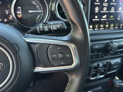 Used 2022 Jeep Wrangler Unlimited Sahara AWD/4WD image 23