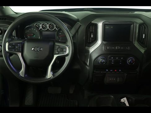 Used 2021 Chevrolet Silverado 1500 Custom Trail Boss w/ Safety Confidence Package image 16