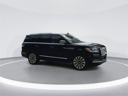 New 2024 Lincoln Navigator Reserve image 9