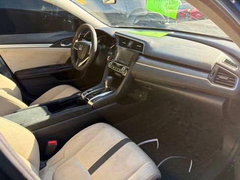 Used 2016 Honda Civic EX image 4