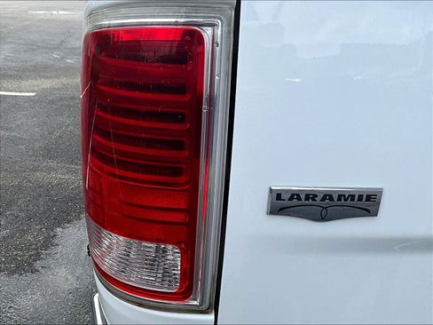 Used 2017 RAM 1500 Laramie AWD/4WD image 24
