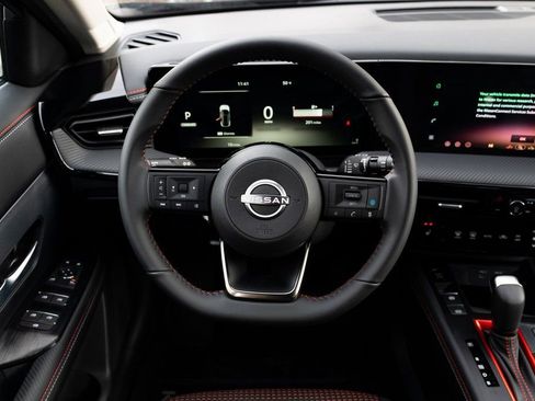 New 2026 Nissan Kicks SR w/ Cold Weather Package image 11